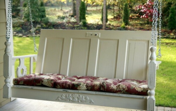 Как сделать из старой двери стильный предмет интерьера Как сделать из старой двери стильный предмет интерьера