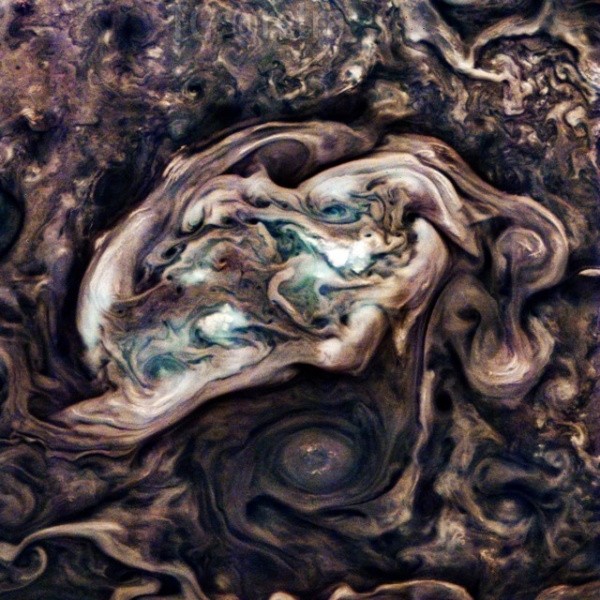 НАСА опубликовало самые качественные снимки Юпитера за всю историю наблюдений