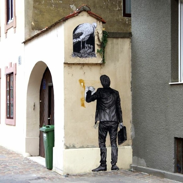 Уличное искусство художника Levalet (30 фото)