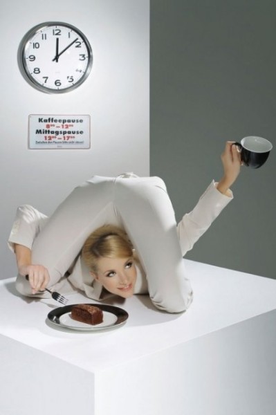 Календарь самой гибкой девушки в мире (12 фото) Календарь самой гибкой девушки в мире (12 фото)