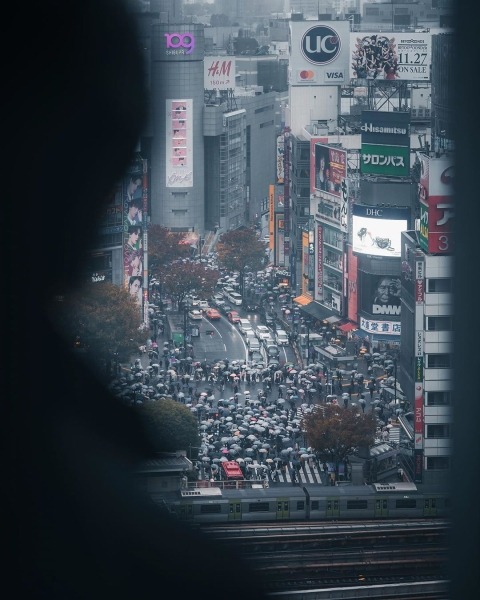 День и ночь японских улиц на снимках Джеймса Такуми Шегуна День и ночь японских улиц на снимках Джеймса Такуми Шегуна