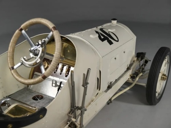 Раритетный 116-летний Мерседес за 9 миллионов долларов Раритетный 116-летний Мерседес за 9 миллионов долларов