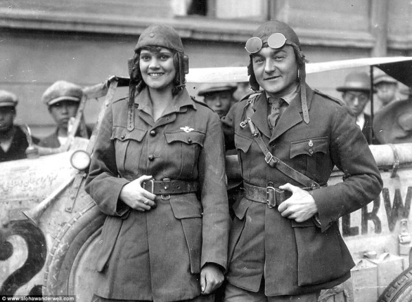 Как 16-летняя девушка в начале XX века обогнула земной шар на машине Как 16-летняя девушка в начале XX века обогнула земной шар на машине