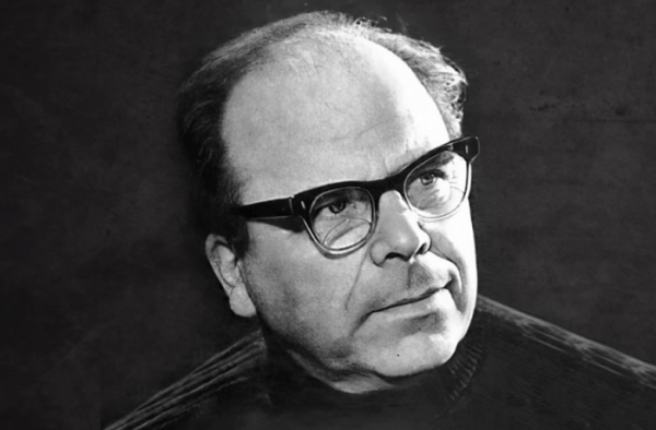 Кто знаменитых советских и российских писателей отказался от настоящей фамилии и по каким причинам взял пвсевдоним