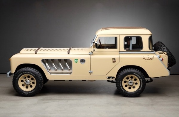 Очень редкий «длинноносый» Land Rover выставили на продажу (13 фото)