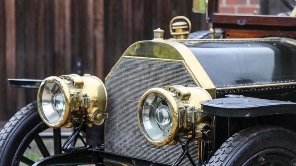 Раритетный Mercedes 1903 года за рекордную сумму Раритетный Mercedes 1903 года за рекордную сумму