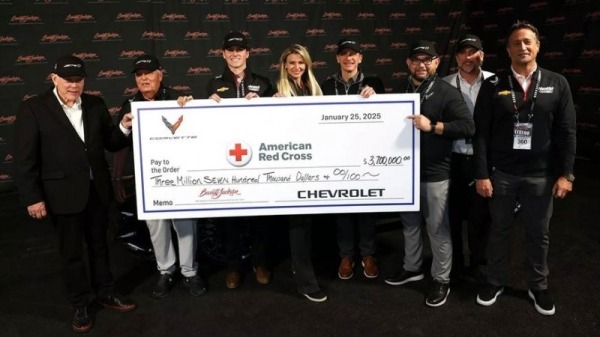 Первый гиперкар Chevrolet Corvette ZR1 ушёл с молотка