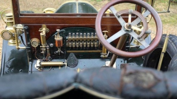 Раритетный Mercedes 1903 года за рекордную сумму Раритетный Mercedes 1903 года за рекордную сумму