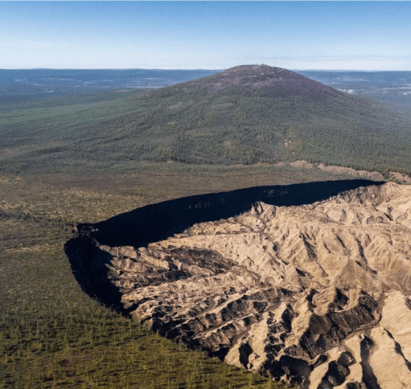 «Врата в ад»: как образовался самый большой кратер из-за таяния вечной мерзлоты «Врата в ад»: как образовался самый большой кратер из-за таяния вечной мерзлоты