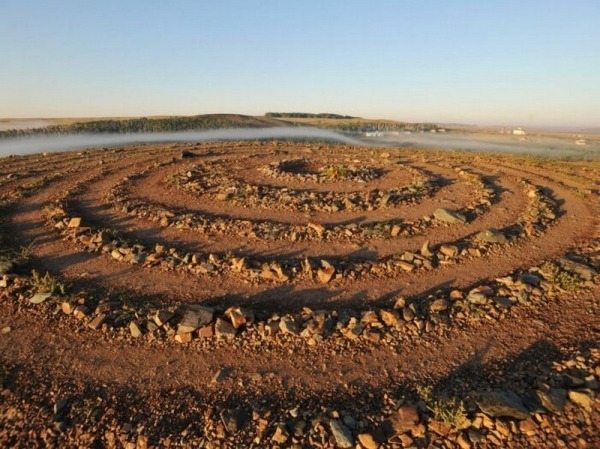 9  аномальных зон в России, которые привлекают любителей острых ощущений