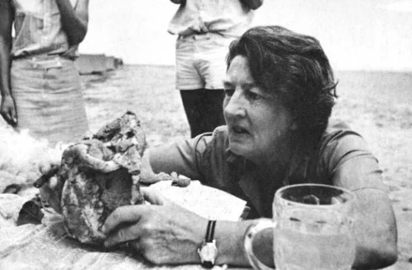 Таинственный скелет Ганса Река, который пролежал в земле миллион лет Таинственный скелет Ганса Река, который пролежал в земле миллион лет