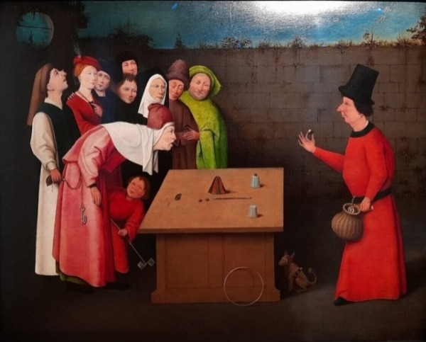 Откуда пошла игра в *Наперстки*