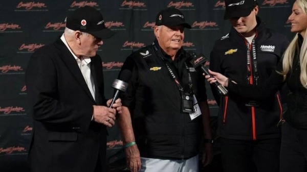 Первый гиперкар Chevrolet Corvette ZR1 ушёл с молотка