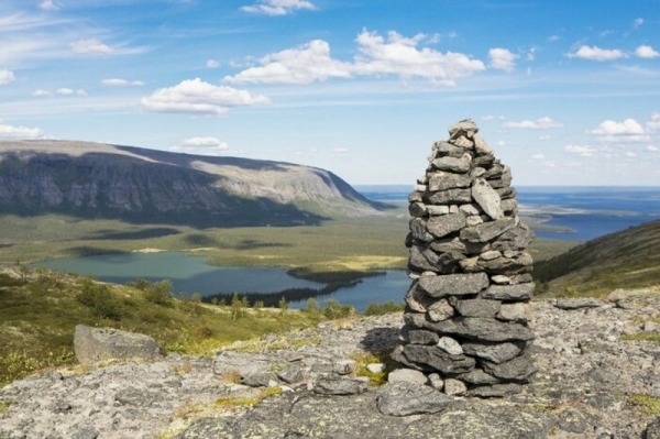 9  аномальных зон в России, которые привлекают любителей острых ощущений