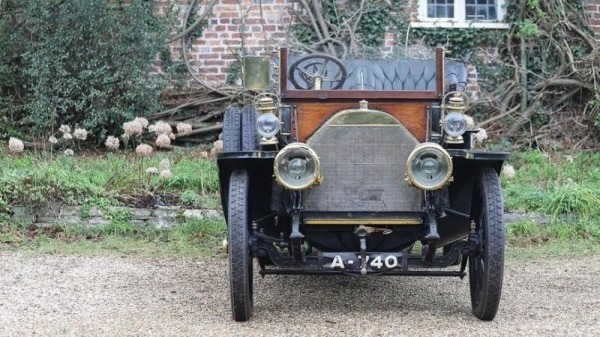 Раритетный Mercedes 1903 года за рекордную сумму Раритетный Mercedes 1903 года за рекордную сумму