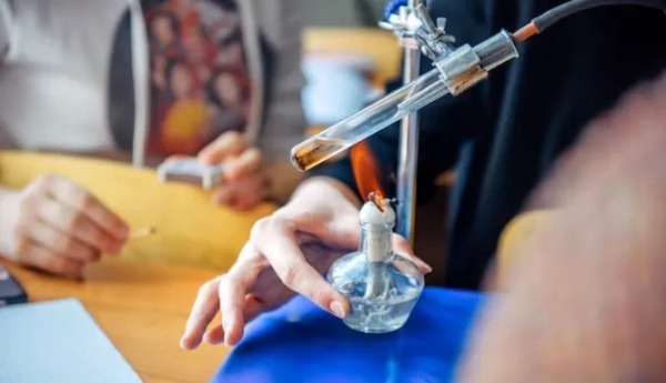 Атмосферное давление: что такое миллиметры ртутного столба и сколько весит воздух Атмосферное давление: что такое миллиметры ртутного столба и сколько весит воздух