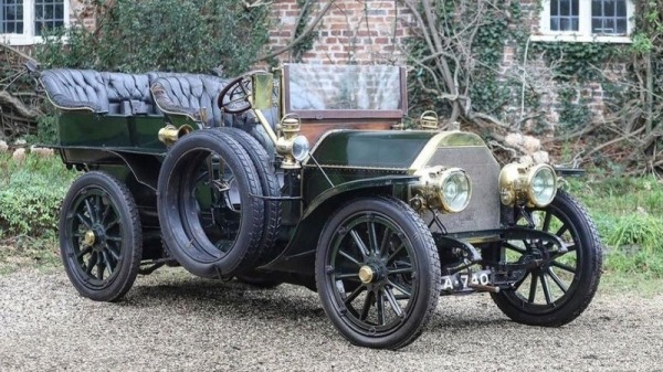 Раритетный Mercedes 1903 года за рекордную сумму Раритетный Mercedes 1903 года за рекордную сумму