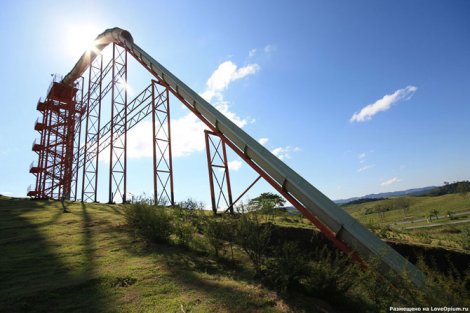 Самые интересные аттракционы в мире (42 фото + видео)