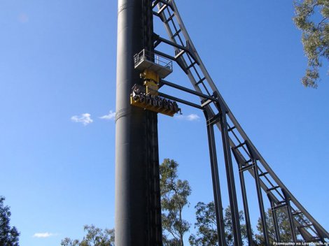 Самые интересные аттракционы в мире (42 фото + видео)