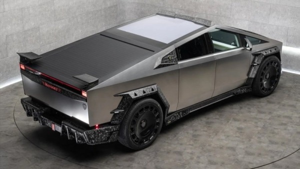 Ателье Mansory приложило руку к электромобилю Tesla Cybertruck