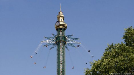 Самые интересные аттракционы в мире (42 фото + видео)