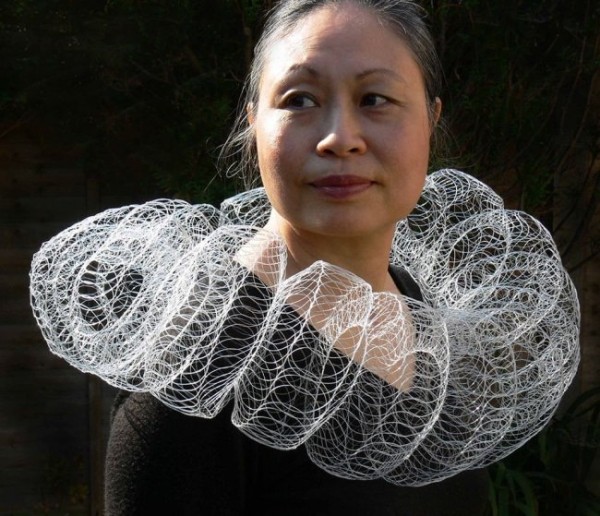 Необычные украшения Норы Фок (10 фото) Необычные украшения Норы Фок (10 фото)