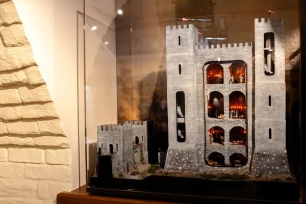 Сколько весили доспехи рыцаря: интересные факты об атрибутах рыцарства в Средние века Сколько весили доспехи рыцаря: интересные факты об атрибутах рыцарства в Средние века