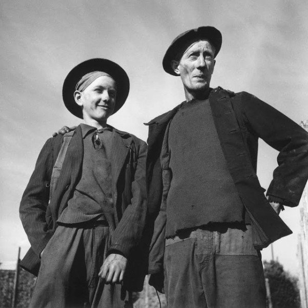 serdce-francii-30-potrjasajushhih-fotografij-parizha-1930-1940-h-godov-d8be971