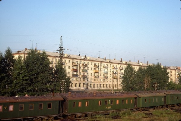 sssr-iz-okna-poezda-v-1975-godu-2a0da3b