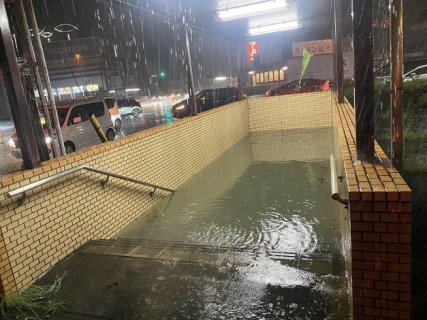 15 жутковатых фото подводных и наводных объектов, которые показывают, как может пугать большая вода 15 жутковатых фото подводных и наводных объектов, которые показывают, как может пугать большая вода