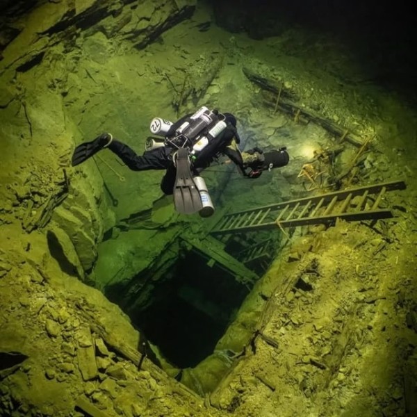 15 жутковатых фото подводных и наводных объектов, которые показывают, как может пугать большая вода 15 жутковатых фото подводных и наводных объектов, которые показывают, как может пугать большая вода