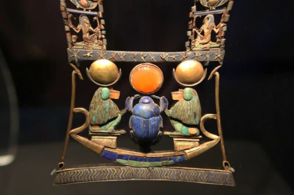 Тайны под маской: как на самом деле умер Тутанхамон Тайны под маской: как на самом деле умер Тутанхамон