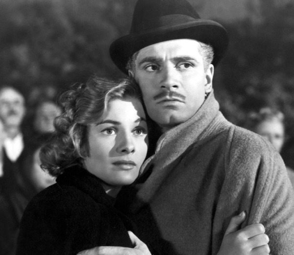 Сколько лет на самом деле было известных парочкам, которые вошли в историю