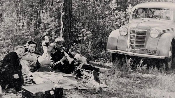 Советский автотуризм 60-х годов: какой была дорога к морю для наших бабушек и дедушек Советский автотуризм 60-х годов: какой была дорога к морю для наших бабушек и дедушек