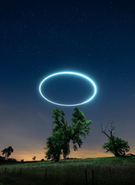 Ветер, ночь и магия света: как создать шедевры с помощью светодиодов на дроне