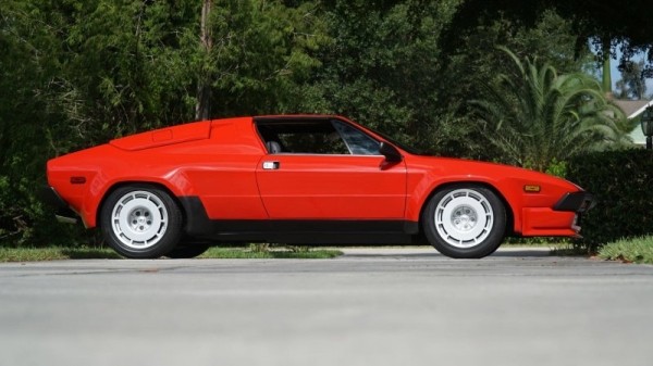 ото > Редкий двухдверный Lamborghini Jalpa в кузове тарга ото > Редкий двухдверный Lamborghini Jalpa в кузове тарга