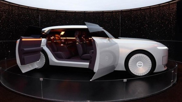 Китайский суперлюкс от бывшего дизайнера Rolls-Royce Китайский суперлюкс от бывшего дизайнера Rolls-Royce