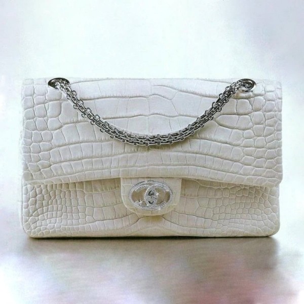 Как выглядят 10 самых дорогих сумок в мире, чья цена не покусает, а буквально съест Как выглядят 10 самых дорогих сумок в мире, чья цена не покусает, а буквально съест