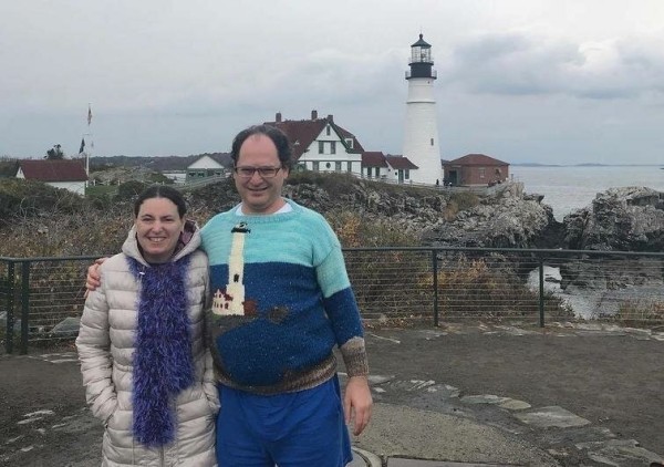 Теплый туризм: американец вяжет свитера с достопримечательностями Теплый туризм: американец вяжет свитера с достопримечательностями