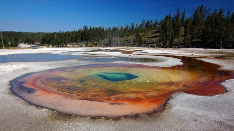 4 самых необычных озера (4 фото) 4 самых необычных озера (4 фото)