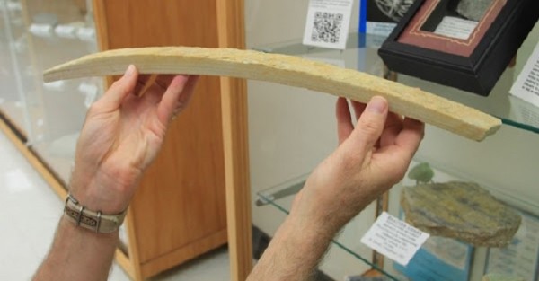 В чём феномен итаколумита - скальной породы, которую можно гнуть руками