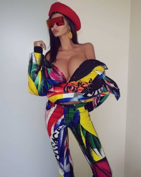 Сорайя Вучелич на фото из Instagram (ночной контент 18+) (17 фото) Сорайя Вучелич на фото из Instagram (ночной контент 18+) (17 фото)