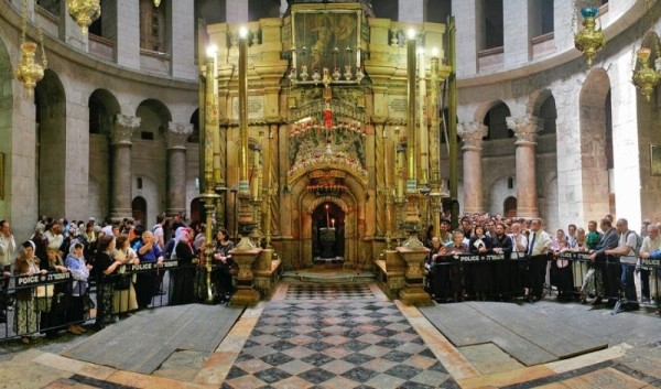 Почему ключи от христианского Храма Господня находятся у мусульман? Почему ключи от христианского Храма Господня находятся у мусульман?