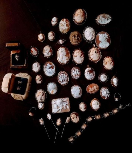 16 впечатляющих коллекций необычных вещей, и маркам с монетами до этого далеко