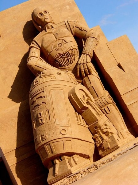 Скульптуры из песка от чемпиона мира по песочному искусству (14 фото) Скульптуры из песка от чемпиона мира по песочному искусству (14 фото)