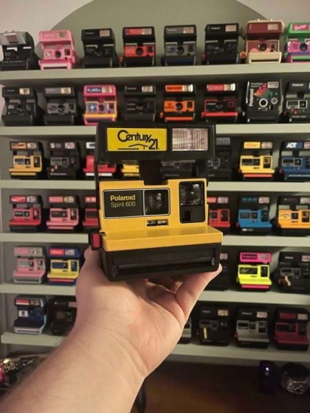 16 впечатляющих коллекций необычных вещей, и маркам с монетами до этого далеко