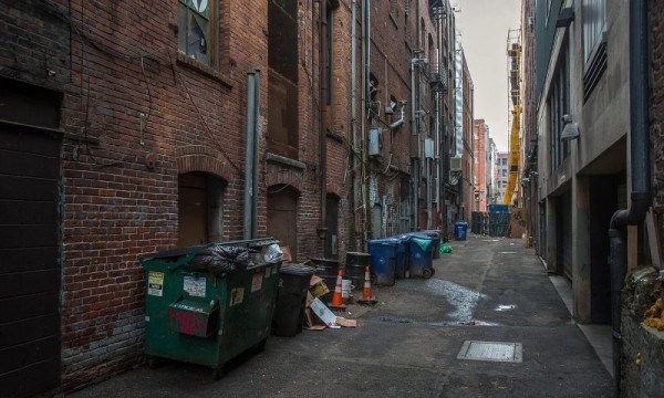 «Частный курс прикладной бездомности»: туристическая услуга от предприимчивого бомжа «Частный курс прикладной бездомности»: туристическая услуга от предприимчивого бомжа