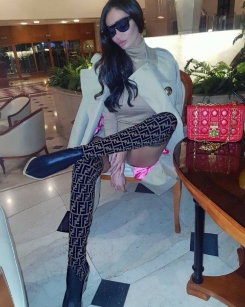 Сорайя Вучелич на фото из Instagram (ночной контент 18+) (17 фото) Сорайя Вучелич на фото из Instagram (ночной контент 18+) (17 фото)