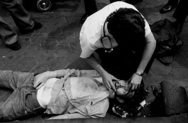 Гнилое яблоко: мрачная изнанка Нью-Йорка 80-х на фотографиях Мирона Цовнира