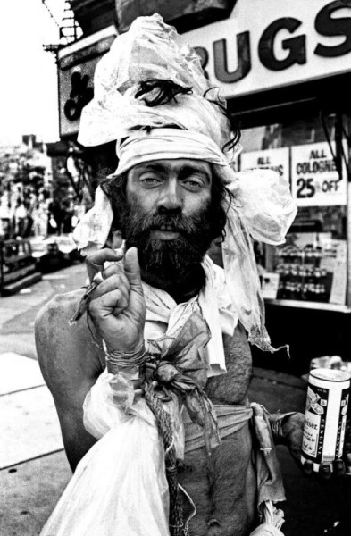 Гнилое яблоко: мрачная изнанка Нью-Йорка 80-х на фотографиях Мирона Цовнира